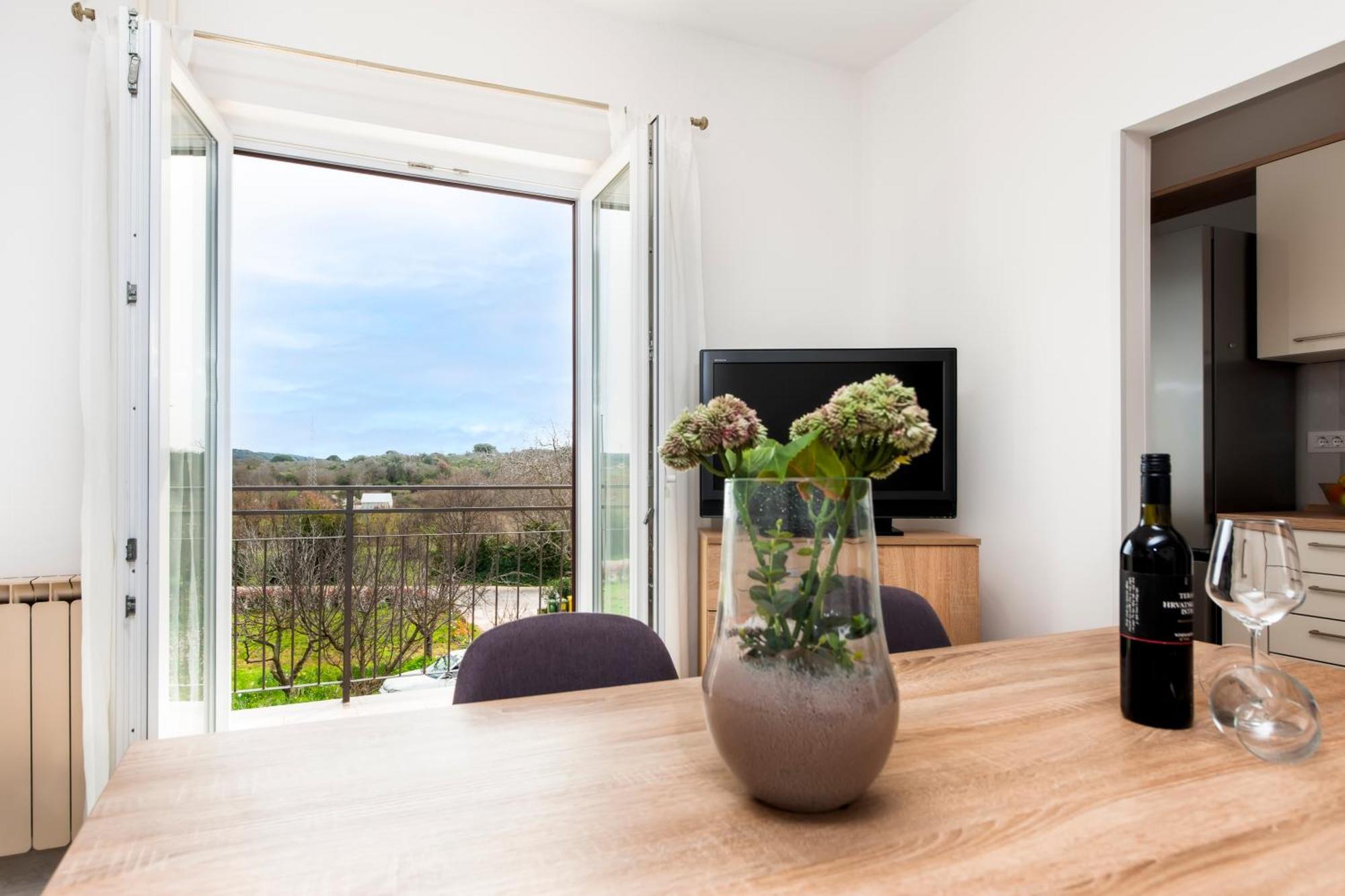 Apartment Ivo โรวีน ภายนอก รูปภาพ